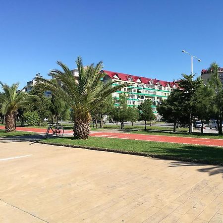 Apartment Rustaveli 59 Batumi Ngoại thất bức ảnh